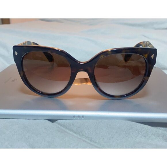 Prada Tortoise Shell Cat Eye Sunglasses in Brown - Picture 1 of 10
